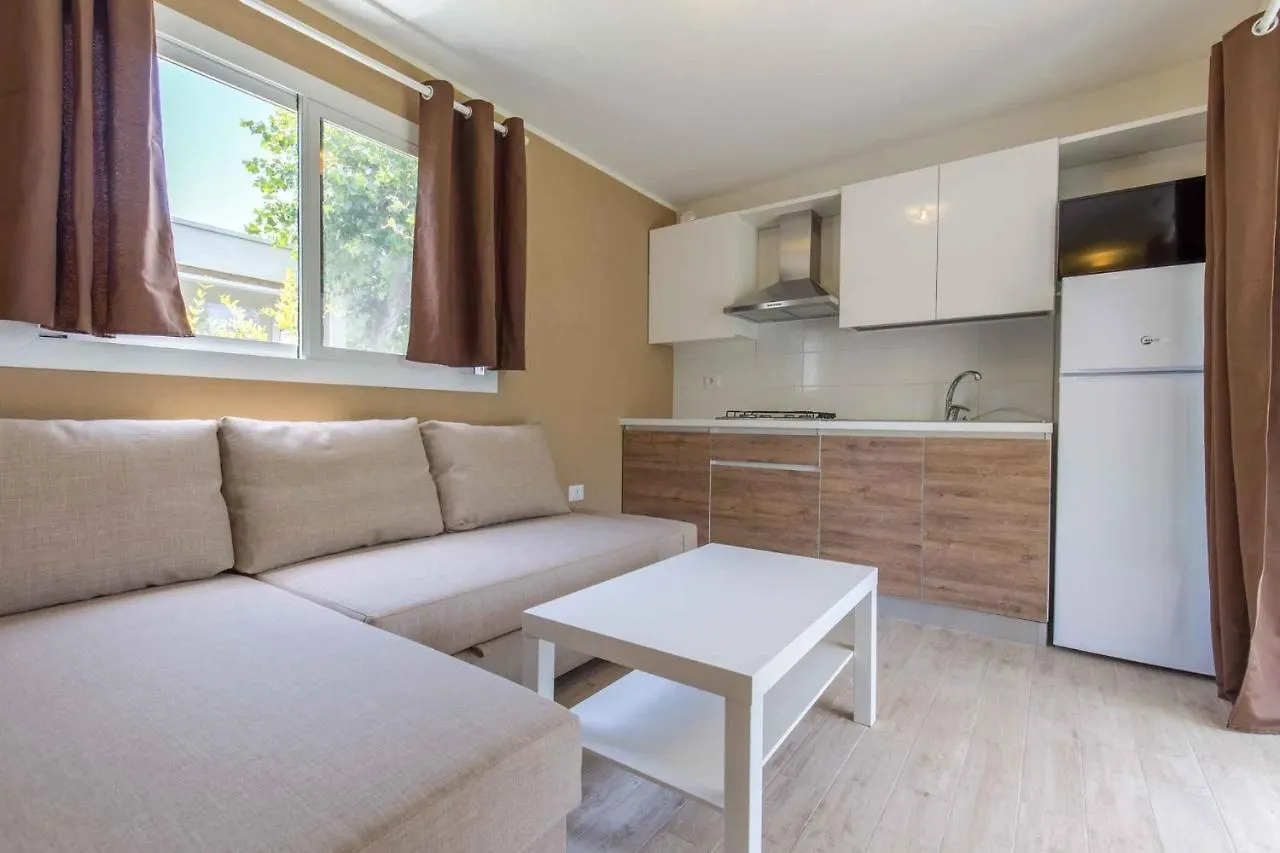 Apartment In Manerba Del Garda 22048 إيطاليا