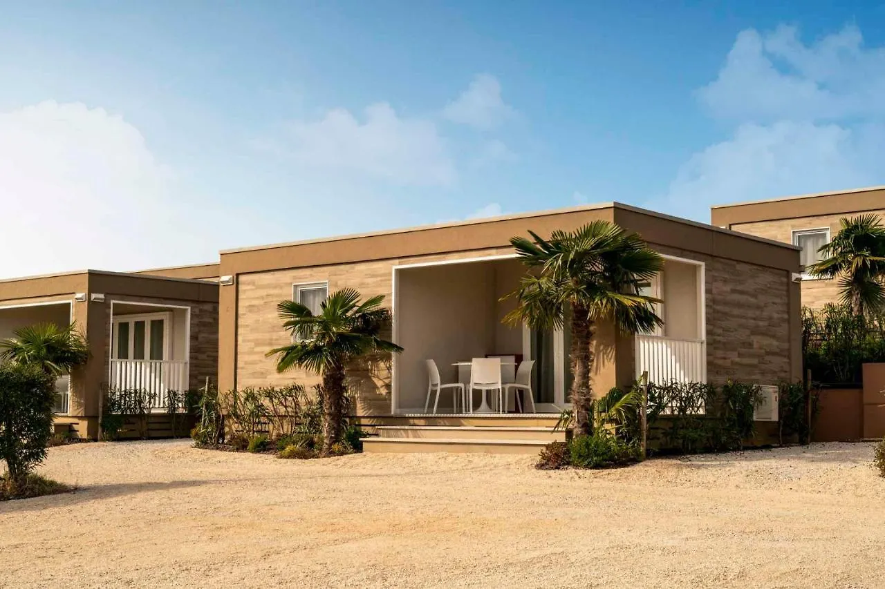 Apartment In Manerba Del Garda 22048